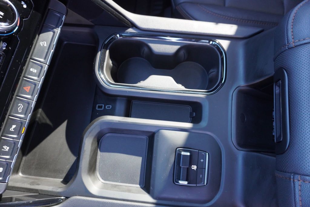 2025 GMC Sierra 3500HD AT4 - 22985222 - 44