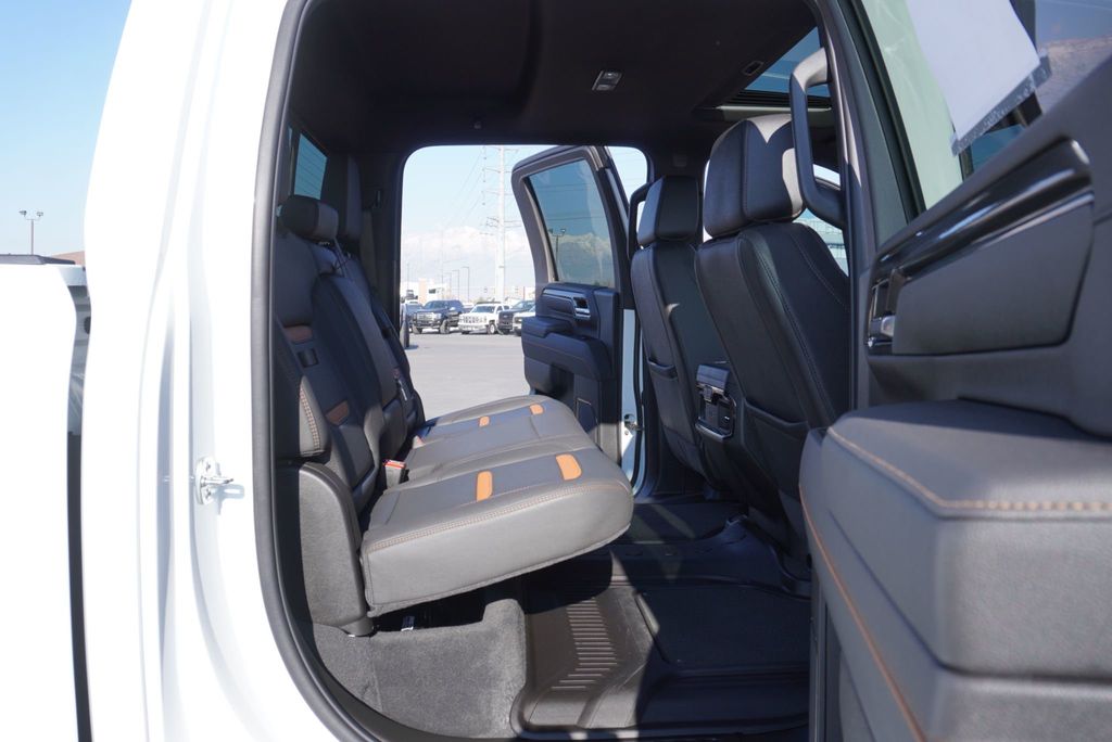 2025 GMC Sierra 3500HD AT4 HD - 22950501 - 27