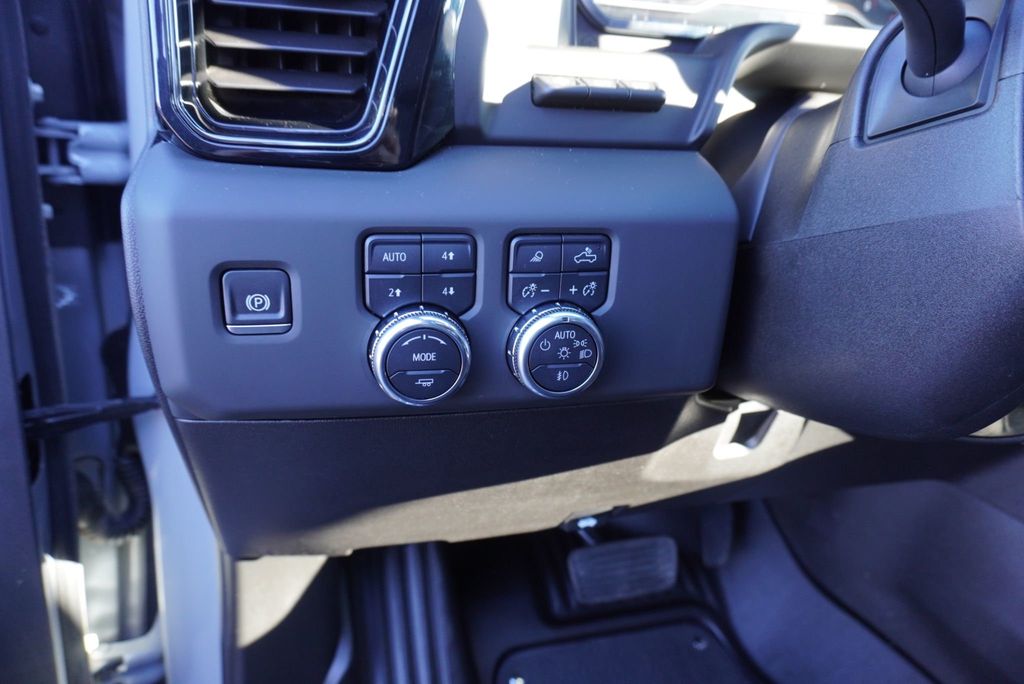 2025 GMC Sierra 3500HD AT4 HD - 22953620 - 32