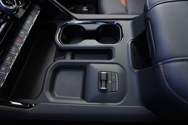 2025 GMC Sierra 3500HD AT4 HD - 22956719 - 44