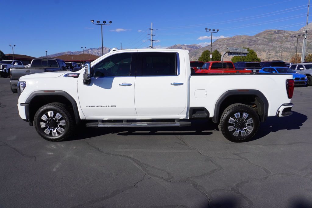2025 Gmc Sierra Denali HD photo 2