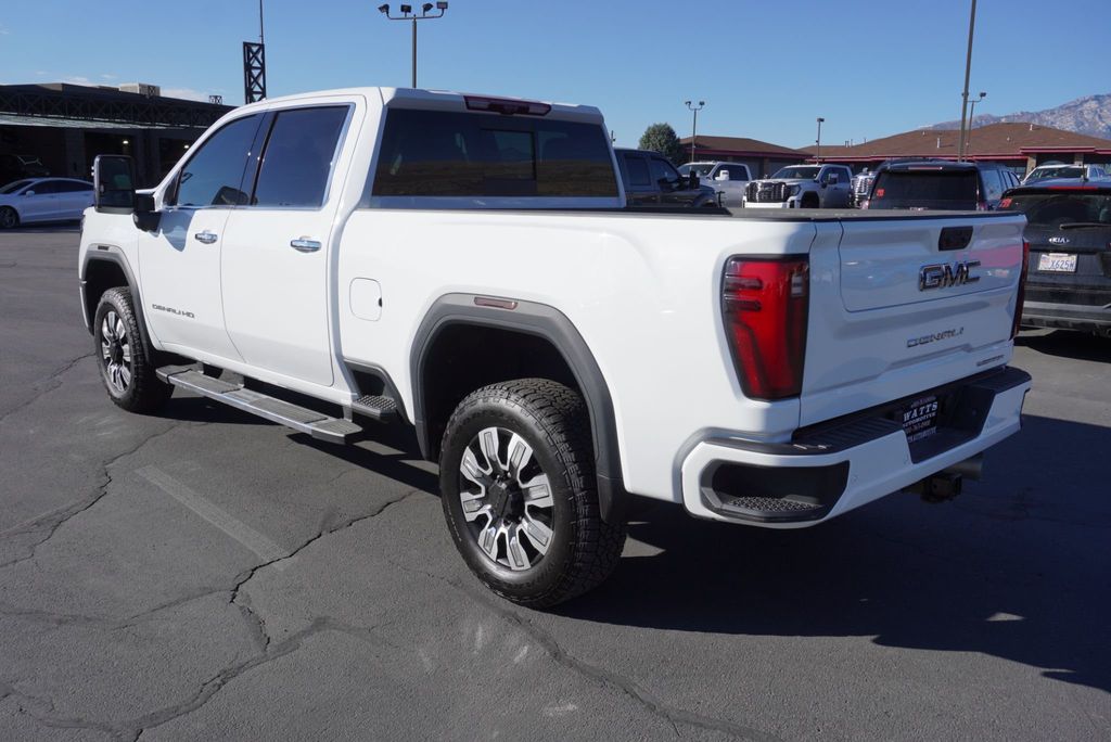 2025 Gmc Sierra Denali HD photo 3