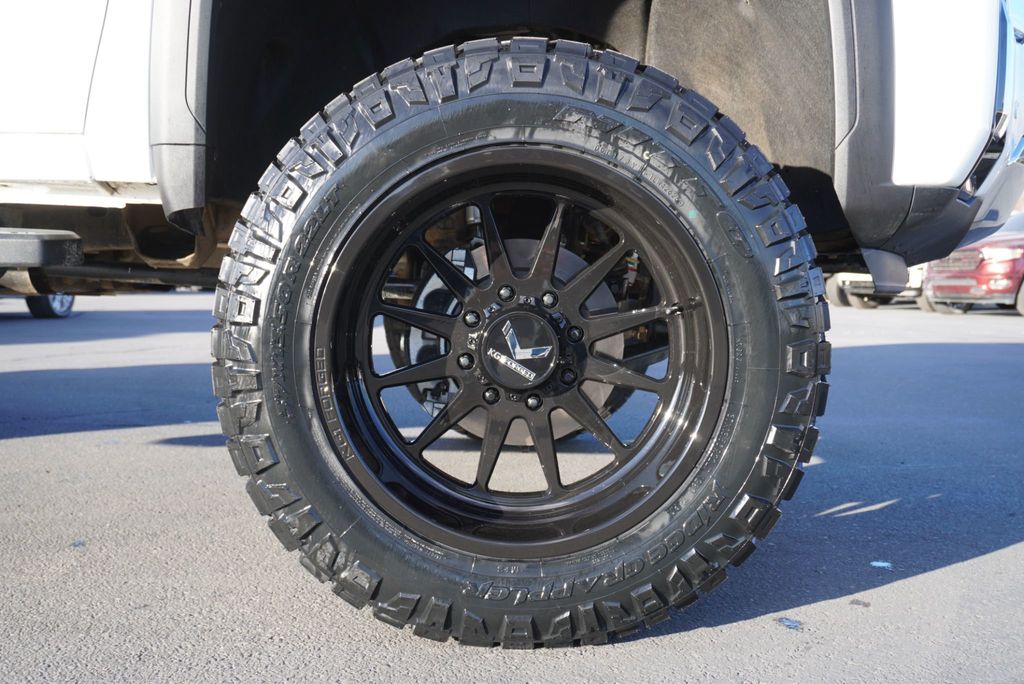 2025 GMC Sierra 3500HD DENALI HD - 22943214 - 17