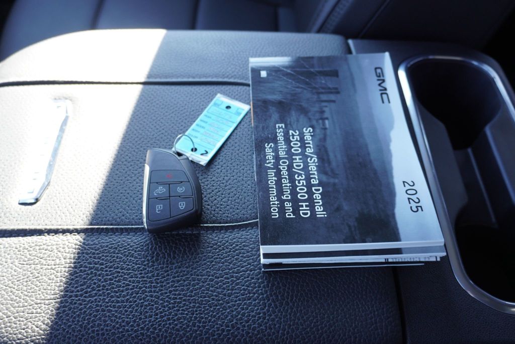 2025 GMC Sierra 3500HD DENALI HD - 22951861 - 46