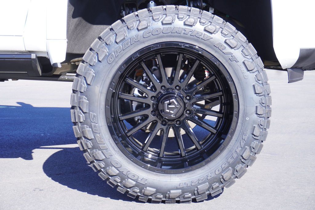 2025 GMC Sierra 3500HD DENALI HD - 22982462 - 16