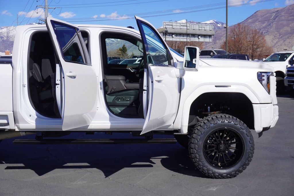 2025 GMC Sierra 3500HD DENALI HD - 22982462 - 26