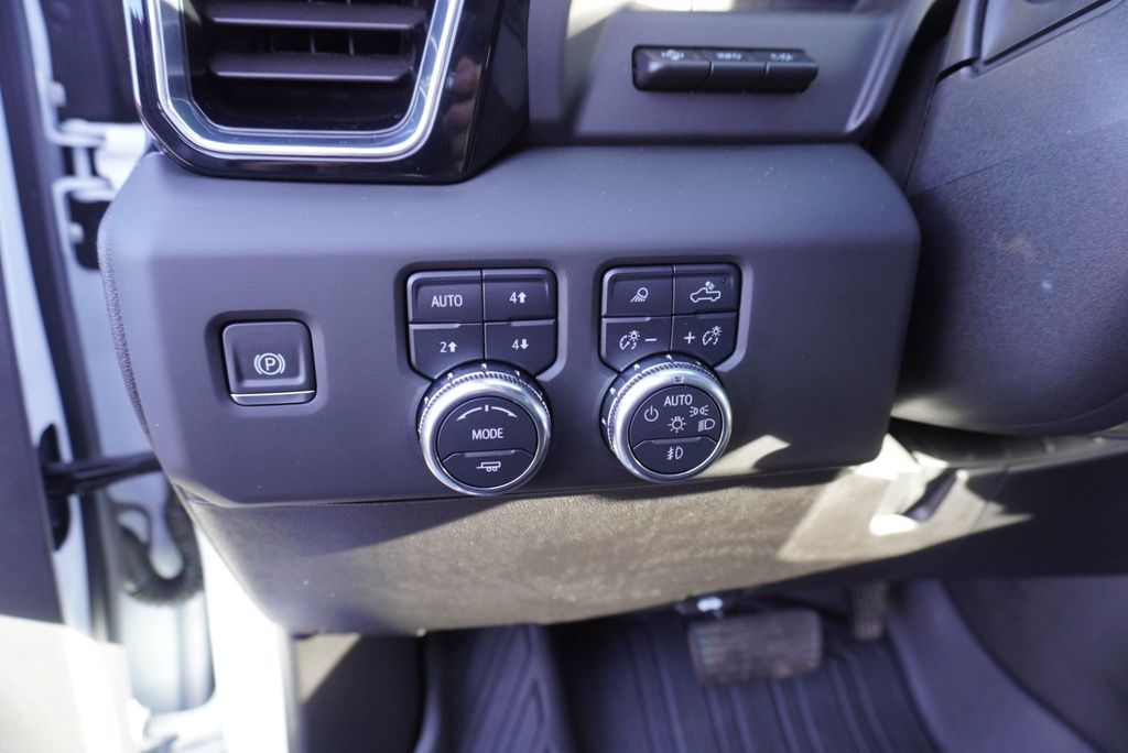 2025 GMC Sierra 3500HD DENALI HD - 22982462 - 30