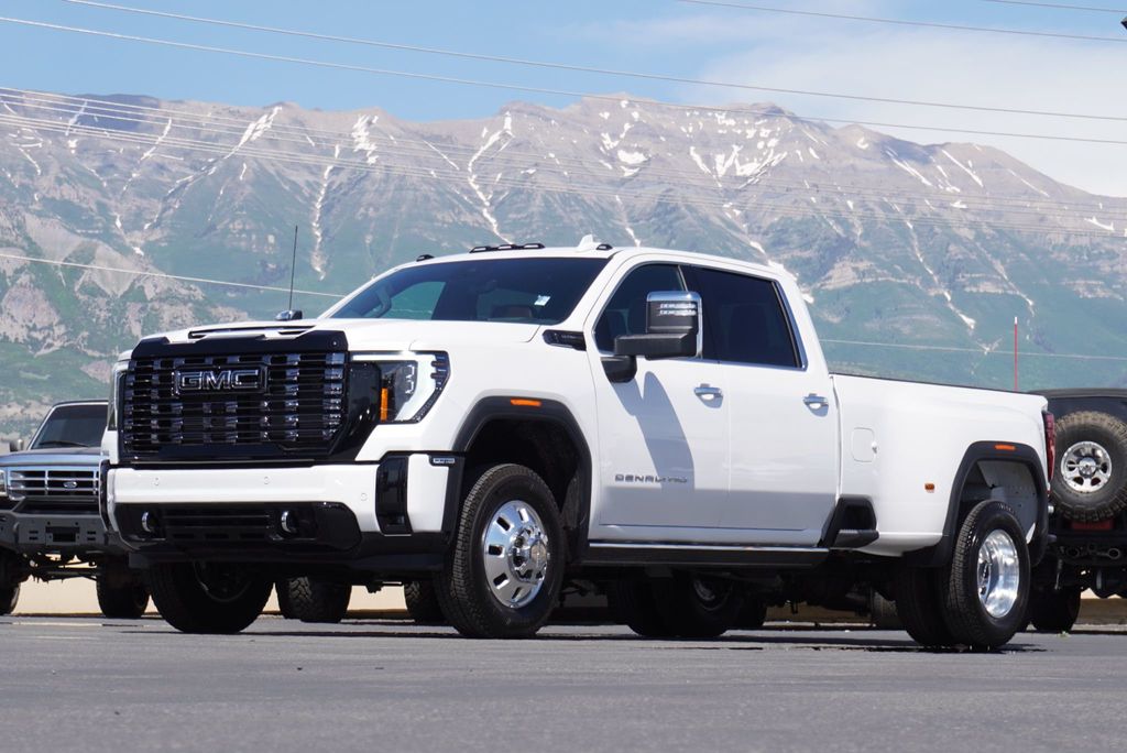 2025 Gmc Sierra HD Denali Ultimate photo 2