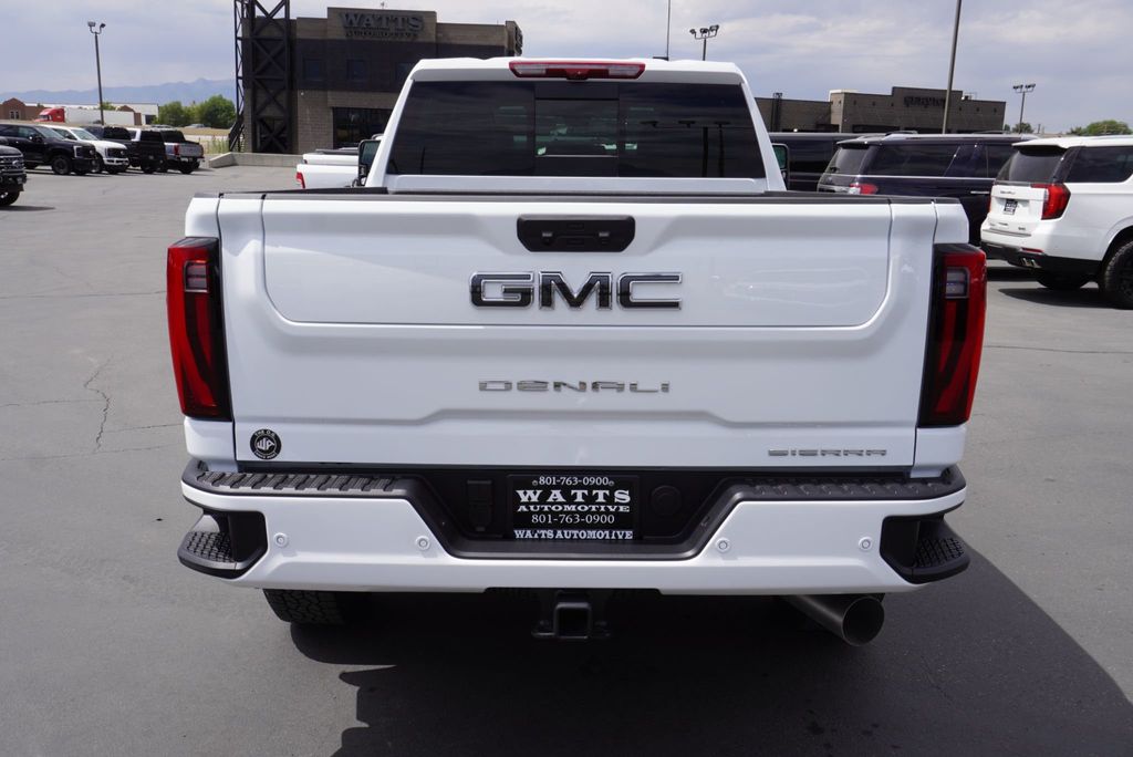 2025 Gmc Sierra HD Denali Ultimate photo 3