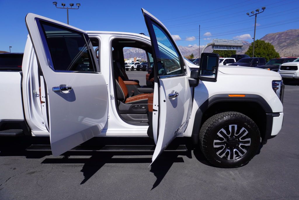 2025 GMC Sierra 3500HD DENALI ULTIMATE - 22921373 - 28