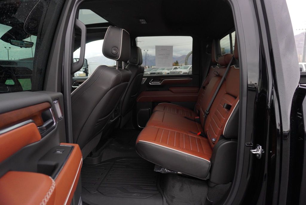 2025 GMC Sierra 3500HD DENALI ULTIMATE - 22947944 - 25