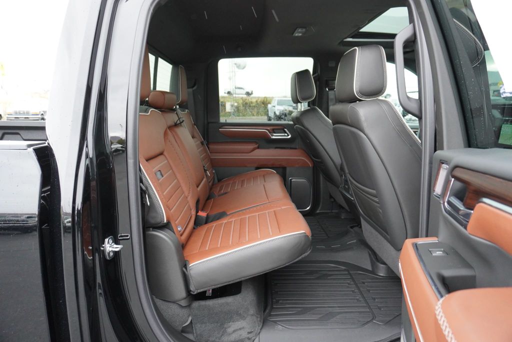 2025 GMC Sierra 3500HD DENALI ULTIMATE - 22947944 - 28