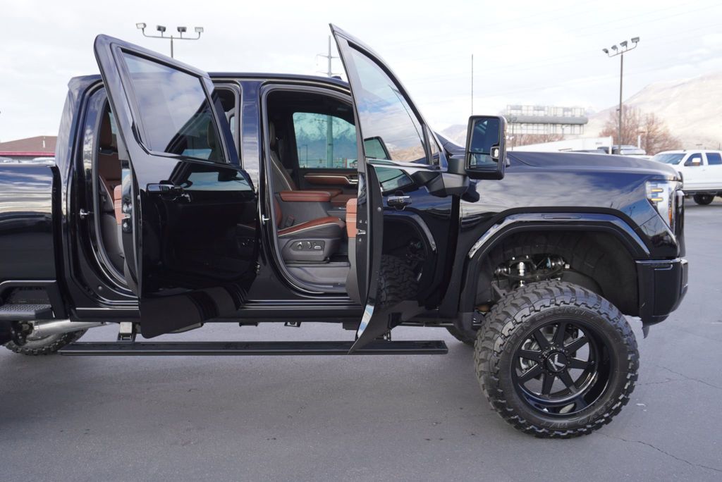 2025 GMC Sierra 3500HD DENALI ULTIMATE - 22949165 - 28