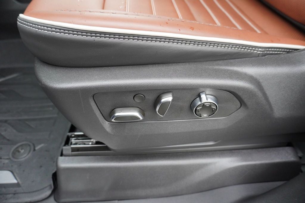 2025 GMC Sierra 3500HD DENALI ULTIMATE - 23014185 - 29