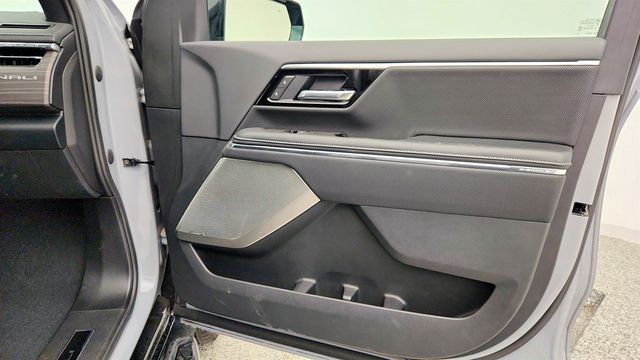 2025 GMC Sierra EV e4WD Crew Cab Max Range Denali - 23011319 - 24