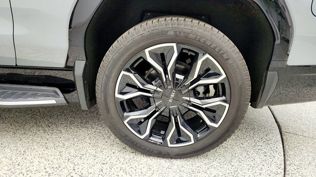 2025 GMC Sierra EV e4WD Crew Cab Max Range Denali - 23011319 - 8