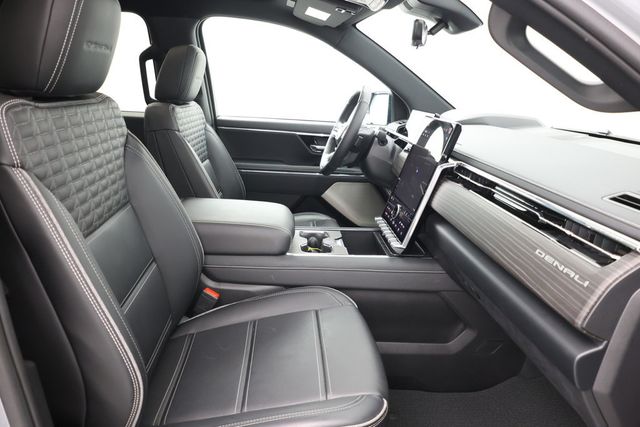 2025 GMC Sierra EV e4WD Crew Cab Max Range Denali (460-Mile Range) - 22971837 - 21