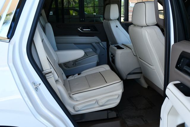 2025 GMC Yukon 4WD 4 Door Denali W/Sun & Power Step Package - 23013151 - 22
