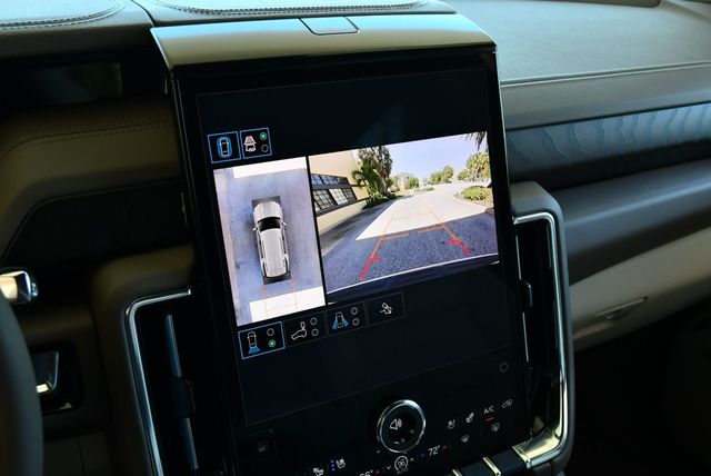 2025 GMC Yukon 4WD 4 Door Denali W/Sun & Power Step Package - 23013151 - 62