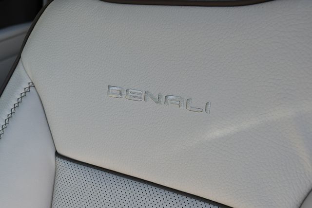 2025 GMC Yukon 4WD 4 Door Denali W/Sun & Power Step Package - 23013151 - 72