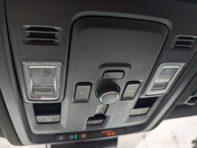 2025 GMC Yukon 4WD 4dr AT4 Ultimate - 23033499 - 22