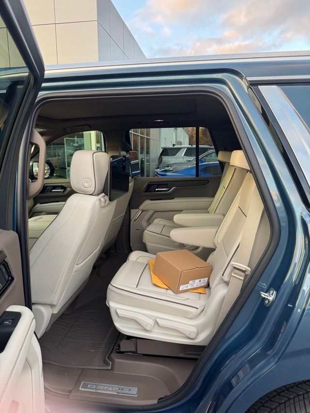 2025 GMC Yukon 4WD 4dr Denali - 22950542 - 9