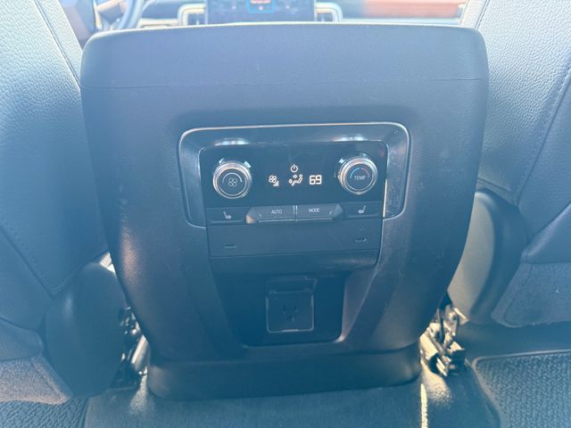 2025 GMC Yukon 4WD 4dr Denali - 23071151 - 18
