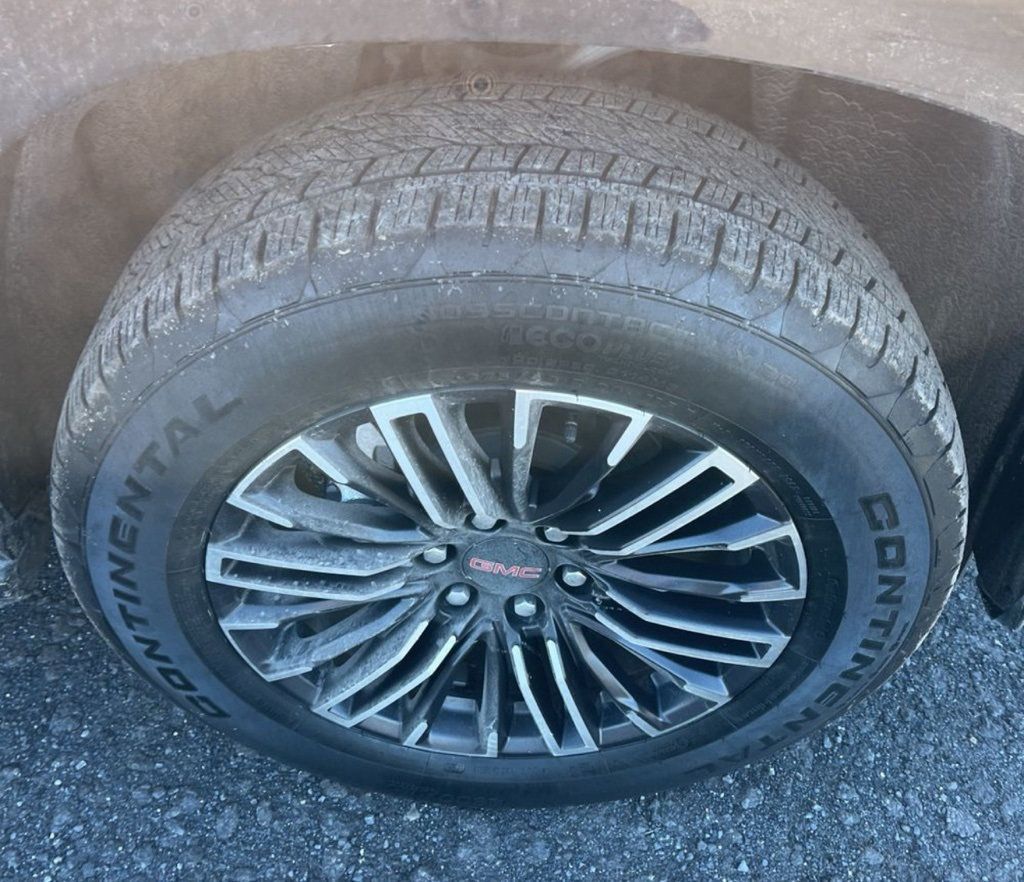 2025 GMC Yukon 4WD 4dr Elevation - 22953677 - 13