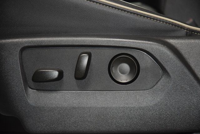 2025 GMC Yukon 4WD 4dr Elevation - 22953677 - 42