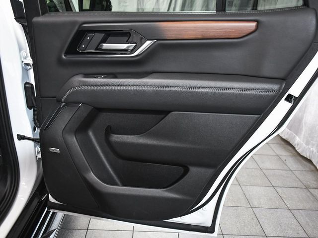 2025 GMC Yukon Denali - 22947659 - 14
