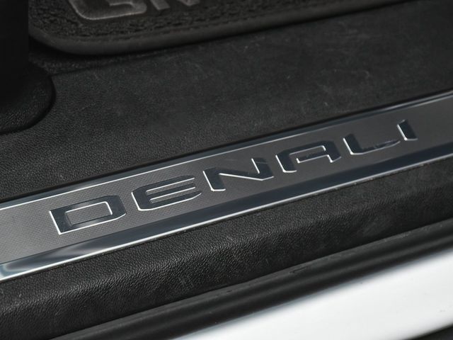 2025 GMC Yukon Denali - 22947659 - 16