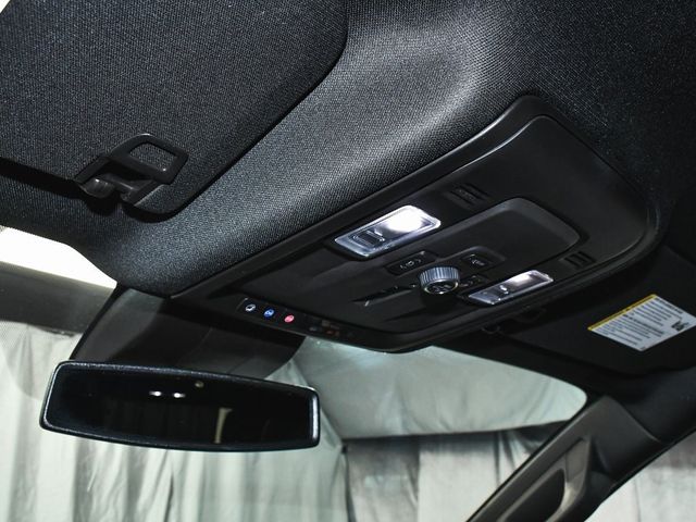 2025 GMC Yukon Denali - 22947659 - 38