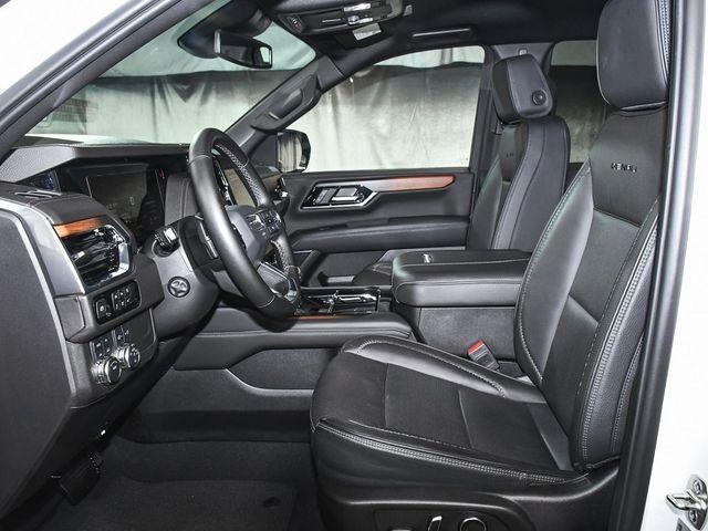 2025 GMC Yukon Denali - 22947659 - 46