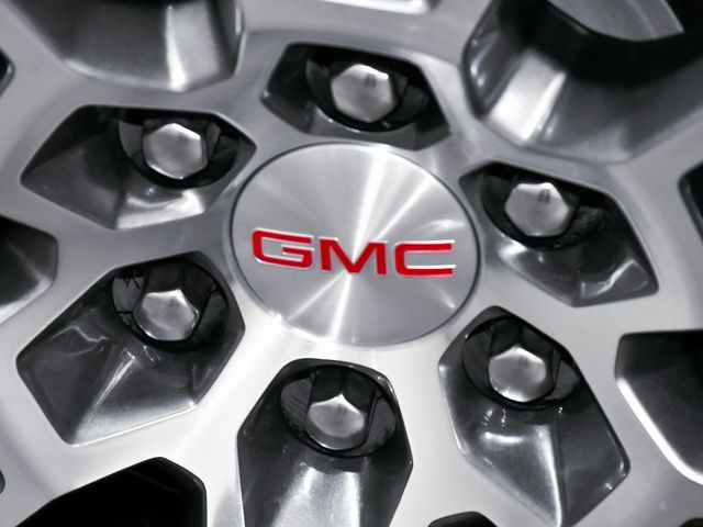 2025 GMC Yukon Denali - 22947659 - 94