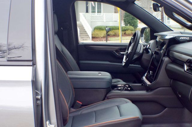 2025 GMC Yukon LocalTrade/AT4-Duramax-TurboDiesel/2ndRowCaptains/360Camera/NAV - 22988712 - 39