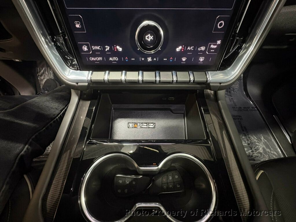 2025 GMC Yukon XL 4WD 4dr Elevation - 22953428 - 34