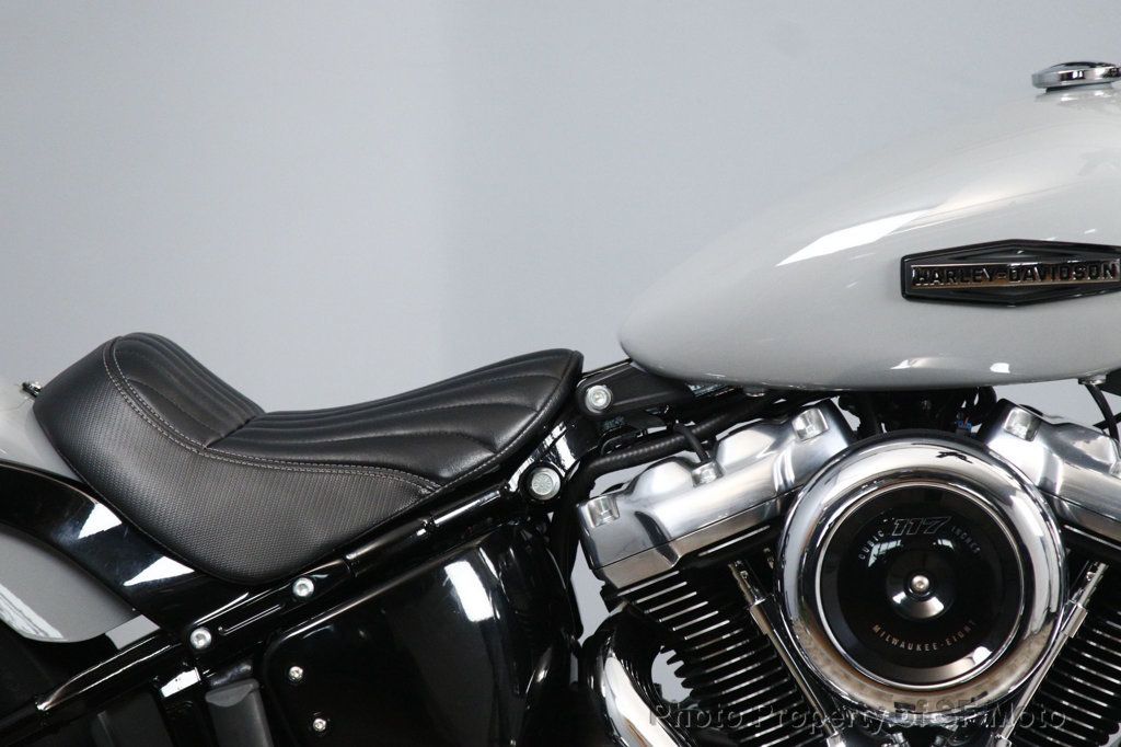 2025 Harley-Davidson Softail Street Bob 117 1 Owner, 3286 Miles - 23078601 - 8
