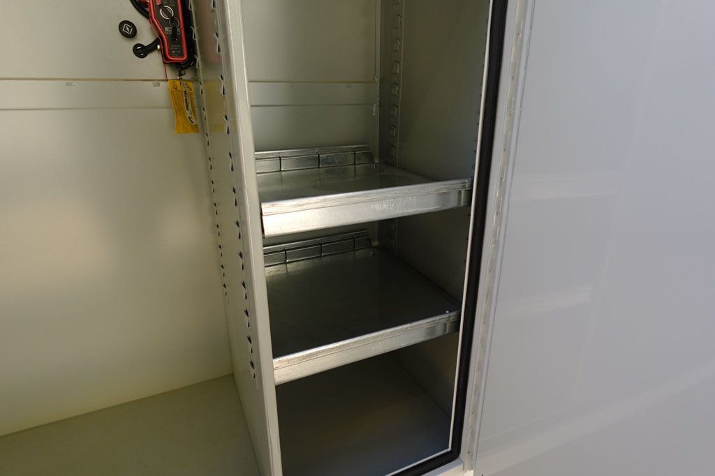 2025 HINO L6 (Service Body with Crane) - 22989299 - 44