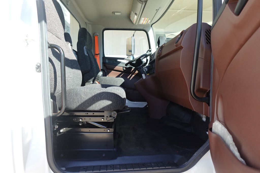 2025 HINO L6 (Service Body with Crane) - 22989299 - 74