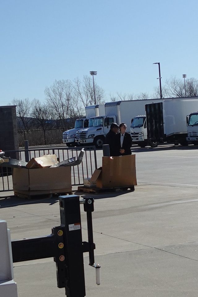 2025 HINO L6 (Service Body with Crane) - 22989299 - 8