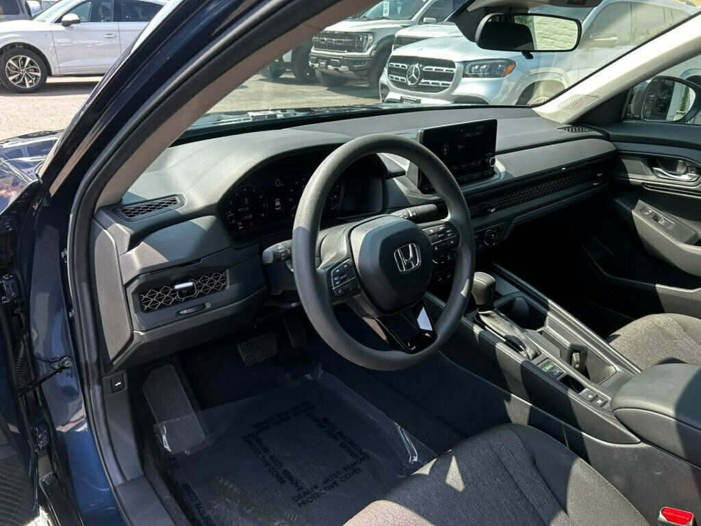 2025 Honda Accord SE photo 11
