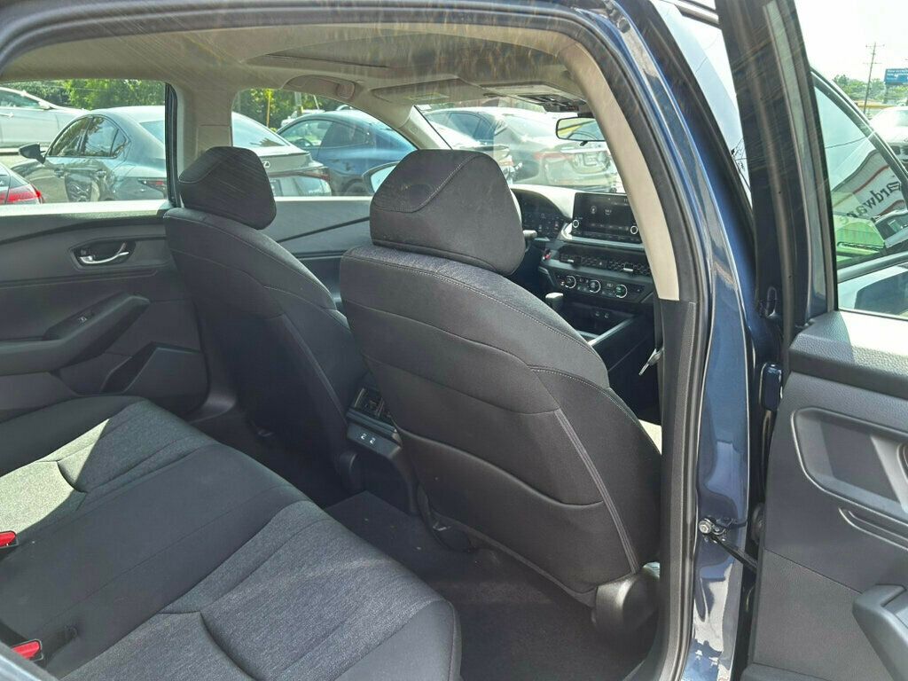 2025 Honda Accord SE photo 18