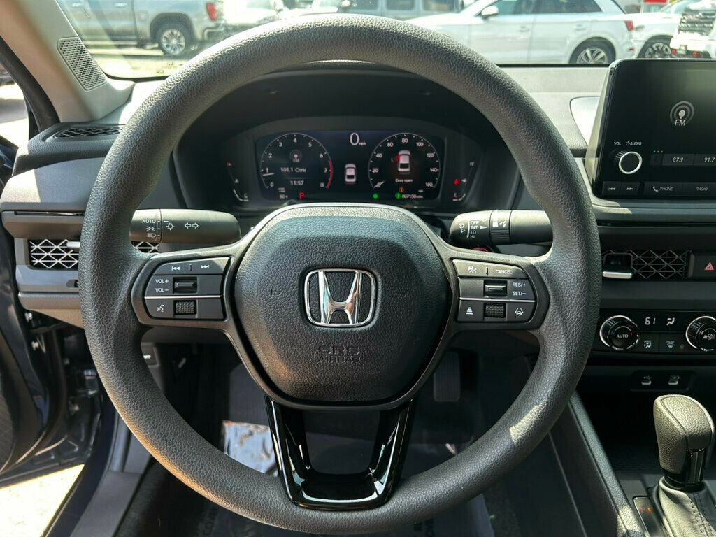 2025 Honda Accord SE photo 23