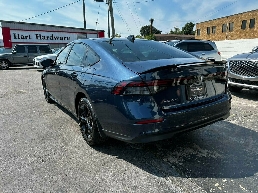 2025 Honda Accord SE photo 3