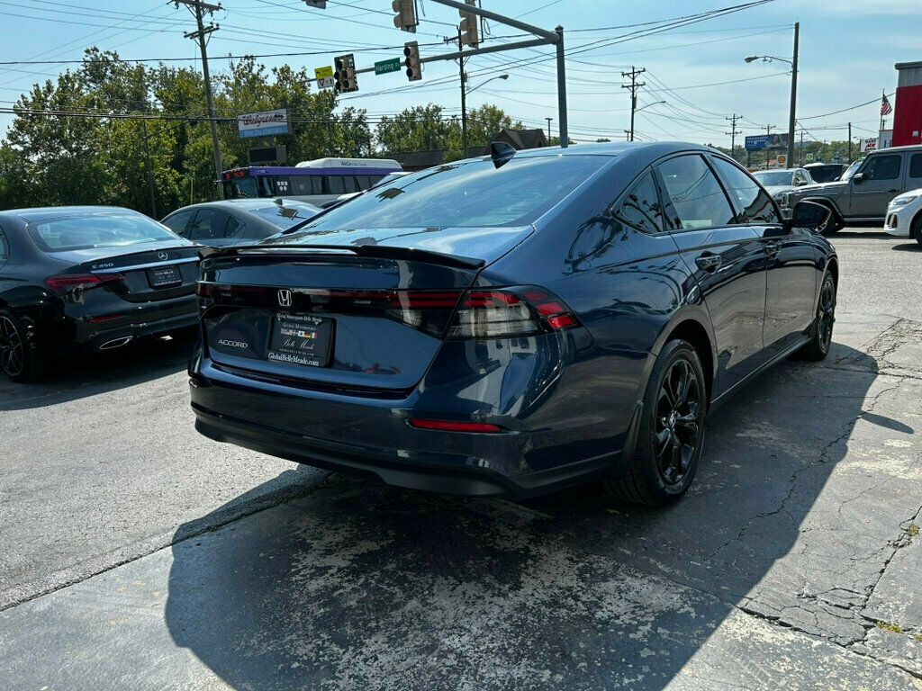 2025 Honda Accord SE photo 5