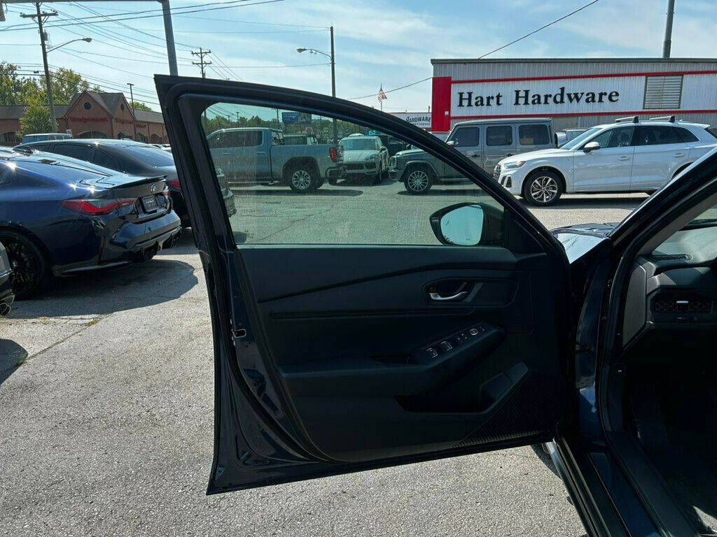 2025 Honda Accord SE photo 9