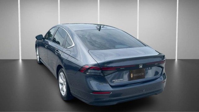 2025 Honda Accord Sedan LX CVT - 23028436 - 10
