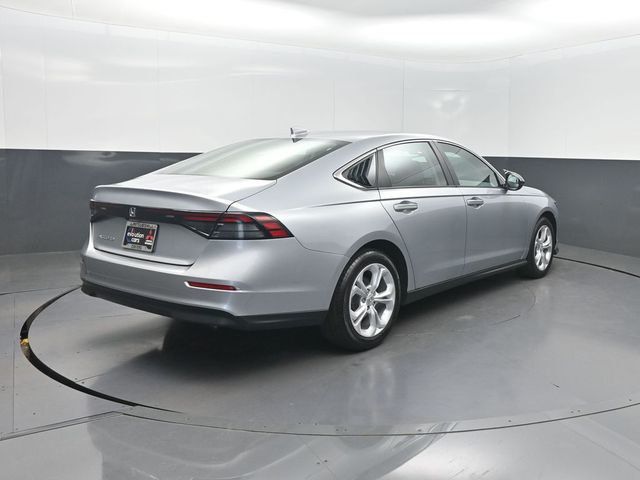 2025 Honda Accord Sedan LX CVT - 23056915 - 27