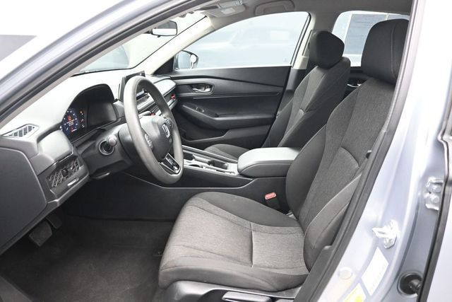 2025 Honda Accord Sedan LX CVT - 23056915 - 5