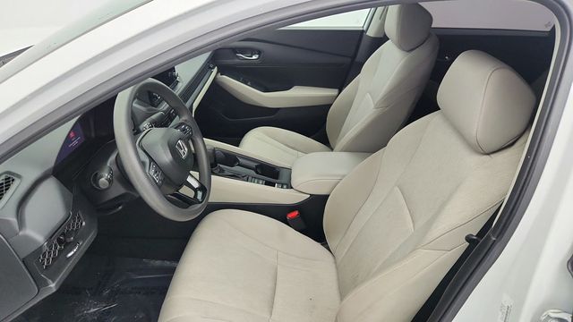 2025 Honda Accord Sedan LX CVT - 22953397 - 18